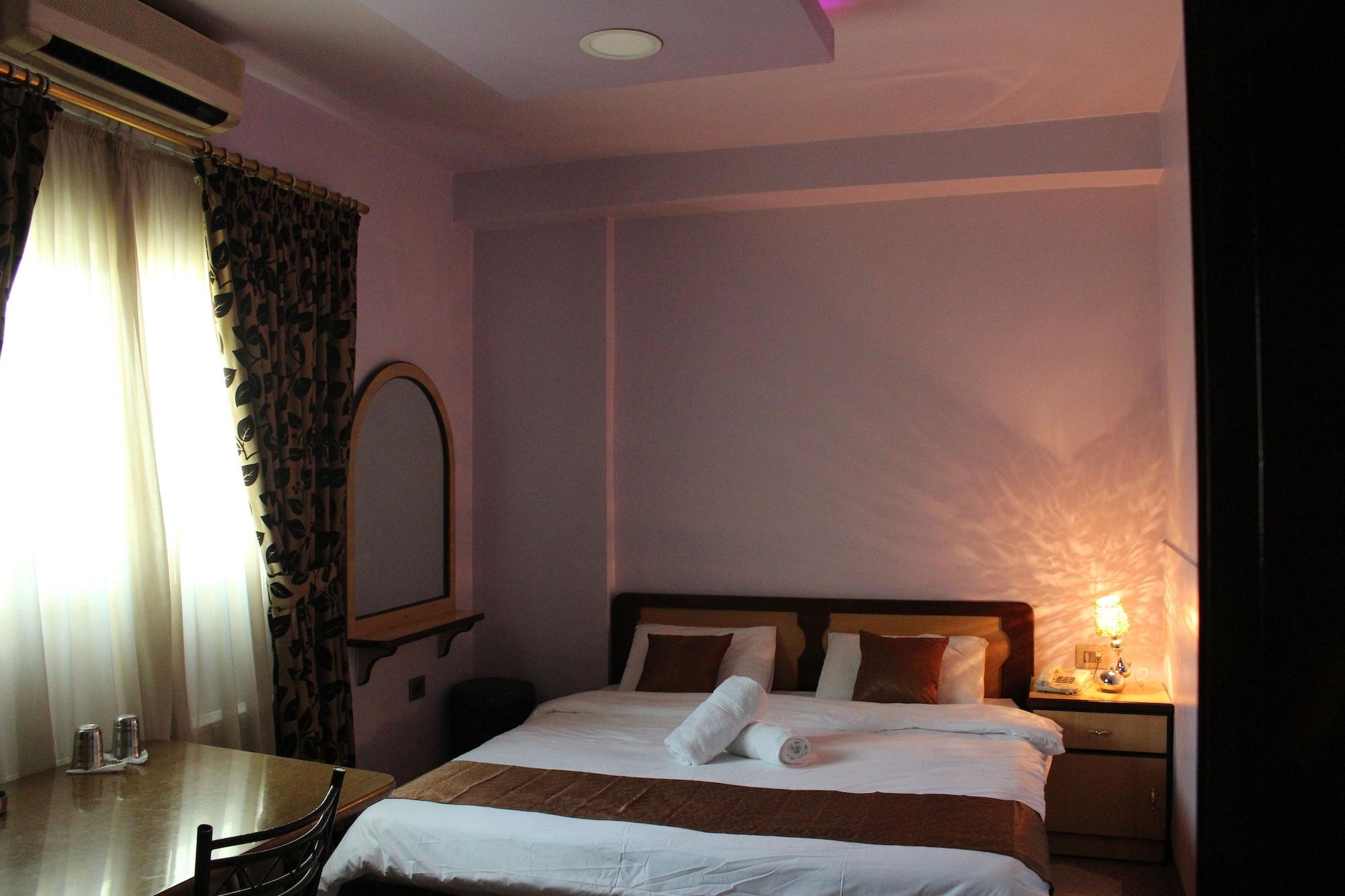 Arab Tower Hotel Amman Exterior photo