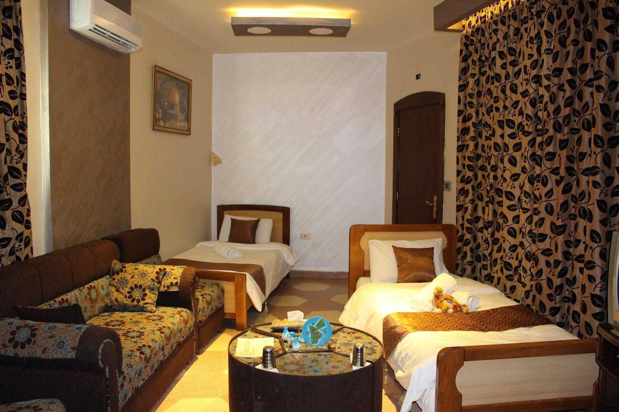 Arab Tower Hotel Amman Exterior photo